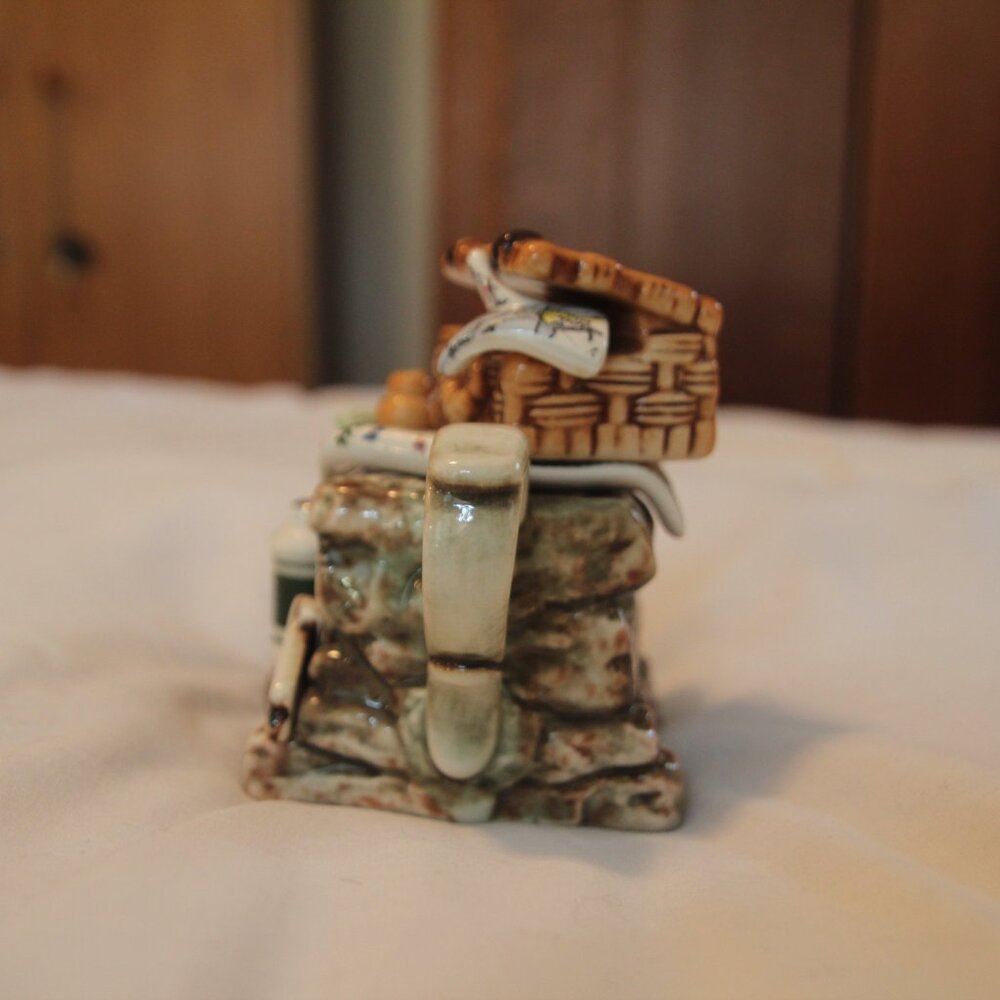 Teapot, small, vintage. Garden Picknick. Portmeirion Brand. Excellent condition. - Picture 6 of 8